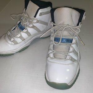 Jordan 11’s cool Blue